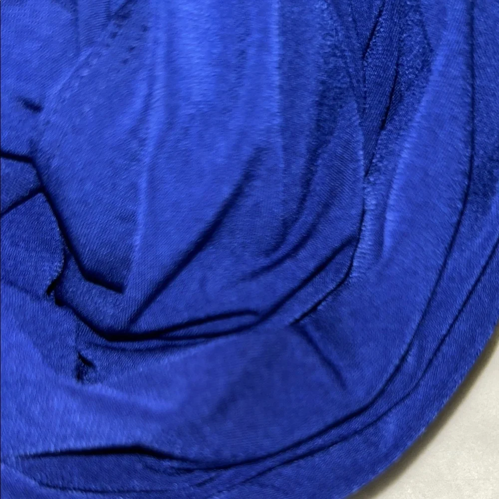 Top in Blue - Picture 9 of 11